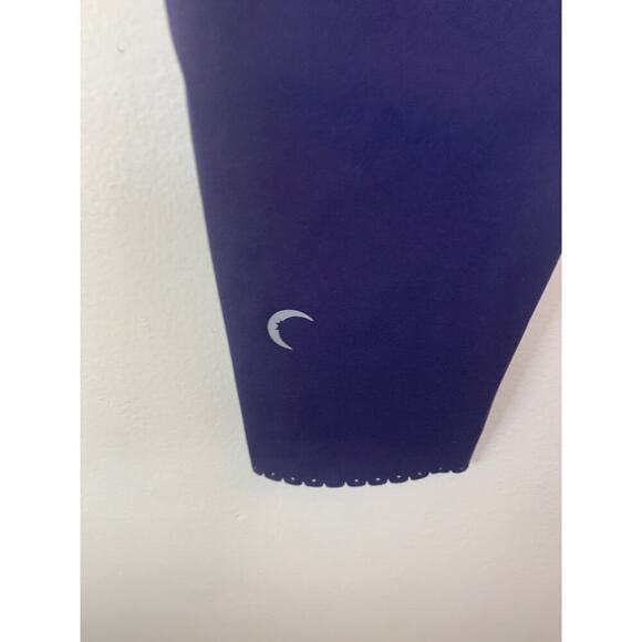 ZYIA Girl's Active Navy Leggings with Scalloped  Hem / Size: L 12-14 - Picture 9 of 12